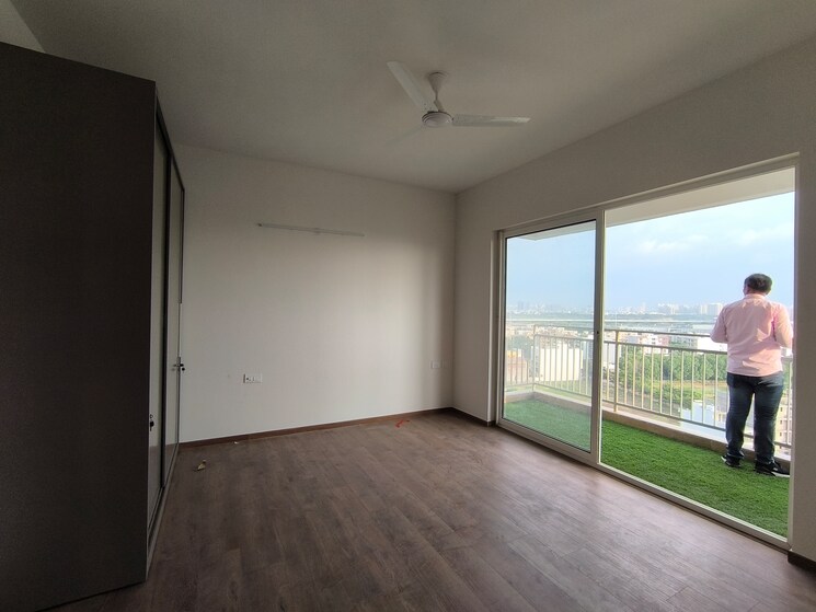 Room, shapoorji-pallonji-joyville-phase-2 3 Bedroom 1692 Sq.Ft. Apartment In Sector 102 Gurgaon 8969982