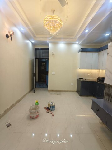 Living Room in 3 BHK Builder Floor at Mahaveer Homes 2, Gaur City 1 – for Rent