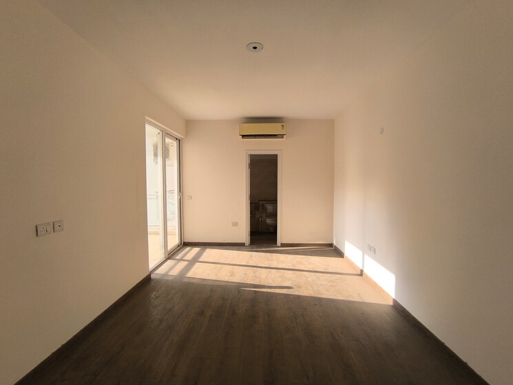 Bedroom, emaar-imperial-gardens 3 Bedroom 2025 Sq.Ft. Apartment In Sector 102 Gurgaon 8970053