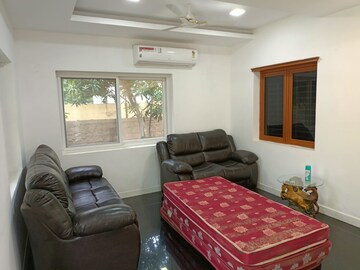 Bedroom in 5 BHK Villa at Aparna County, Hafeezpet – for Rent