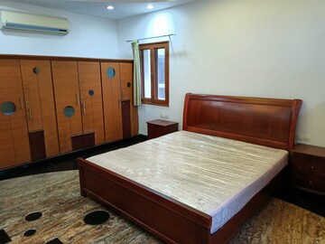 Bedroom in 5 BHK Villa at Aparna County, Hafeezpet – for Rent
