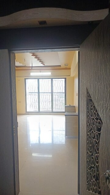 Room in 3 BHK Apartment at Gaurav Woods Phase I, Mira Road – for Sale