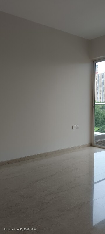 Room in 3 BHK Apartment at Courtyard by Narang Realty and The Wadhwa Group, Pokhran Road No Two – for Sale
