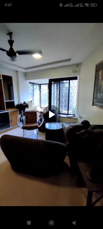 Living Room in 2 BHK Apartment at Silver Oak Bandra, Bandra West – for Rent