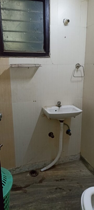 Bathroom in 3 BHK Builder Floor at Sector 37 – for Rent
