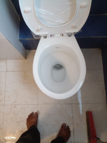 Bathroom in 2 BHK Apartment at Saturn Apartment, Bandra West – for Rent