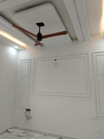 Room in 3 BHK Apartment at Prestige Finsbury Park Regent, Bagaluru – for Rent