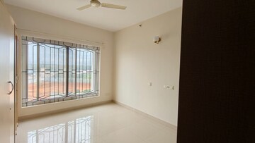Room in 2 BHK Apartment at Nagarjuna Aster Park, Yelahanka New Town – for Rent