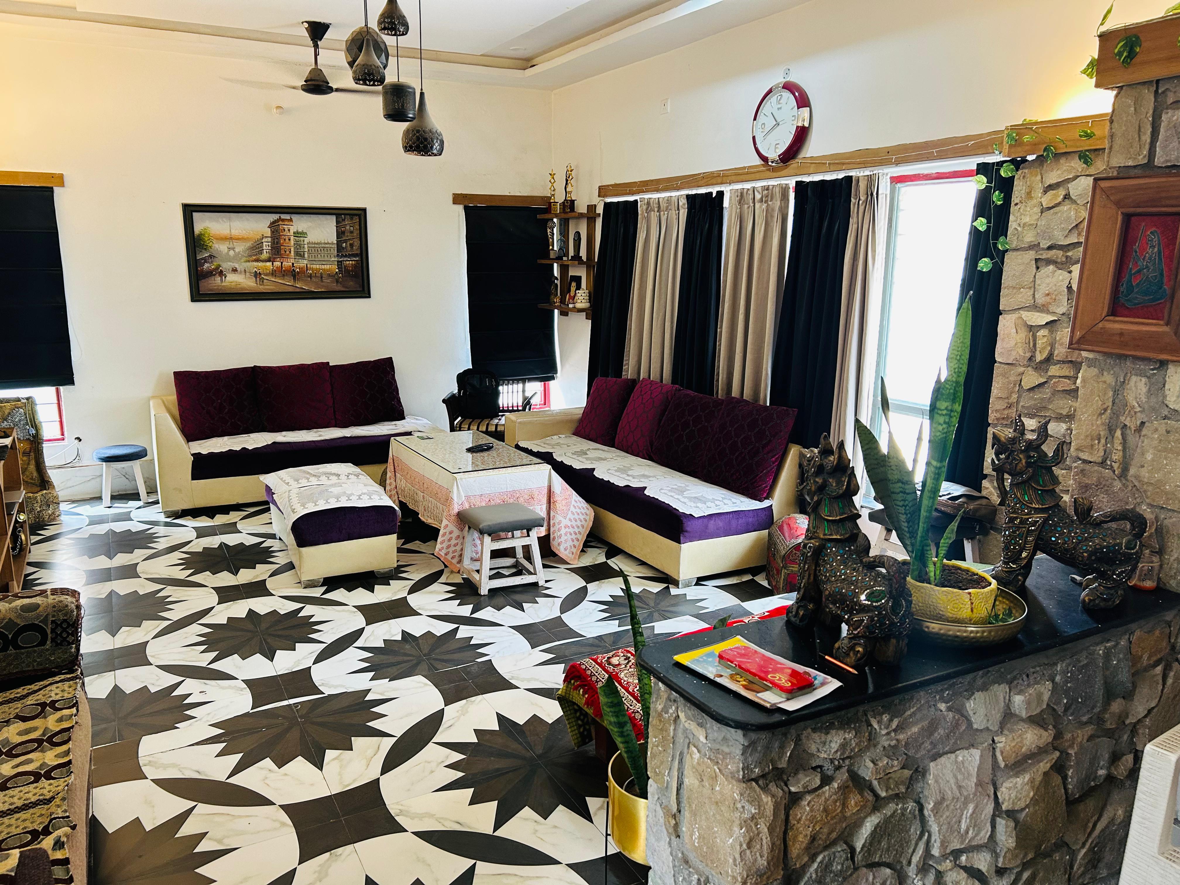 2 BHK Builder Floor For Rent in Sahastradhara Road