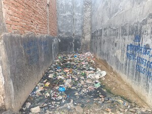  Plot For Sale in Dlf Ankur Vihar