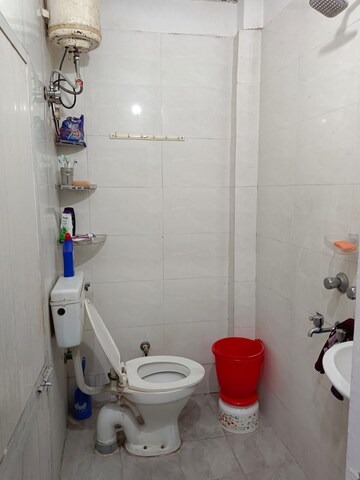 Bathroom in 1 BHK Builder Floor at Lajpat Nagar 4 – for Rent