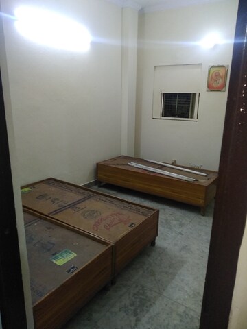 Room in 1 BHK Builder Floor at Lajpat Nagar 4 – for Rent