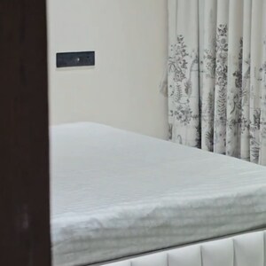 Bedroom in 1 BHK Apartment at Kandivali West – for Sale