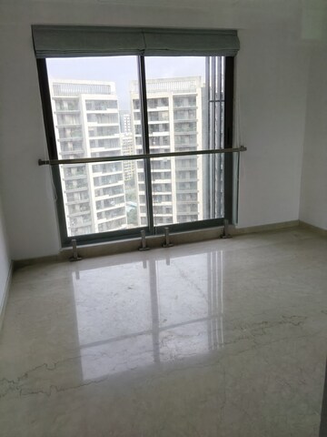 Room in 3 BHK Apartment at Adani Ten BKC, Bandra East – for Rent