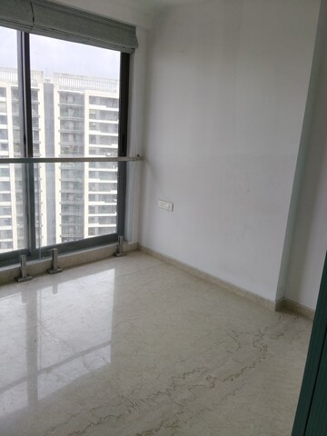 Room in 3 BHK Apartment at Adani Ten BKC, Bandra East – for Rent