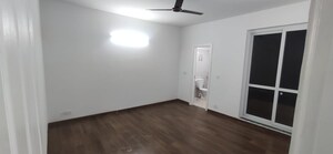 Room in 4 BHK Apartment at BPTP Parkland Pride Phase 2, Sector 77 – for Sale