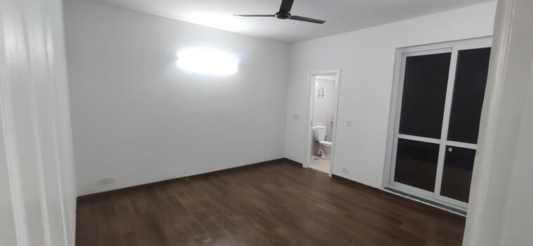 Room, bptp-parkland-pride-phase-2 4 Bedroom 2040 Sq.Ft. Apartment In Sector 77 Faridabad 8970272