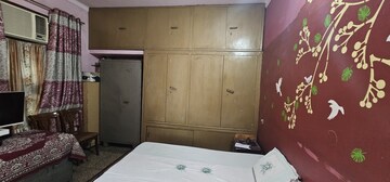 Furnished Amenities in 3 BHK Builder Floor at Ram Nagar – for Sale