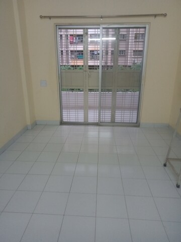 Bathroom in 2 BHK Apartment at Kumar Parag, Wanowrie – for Rent