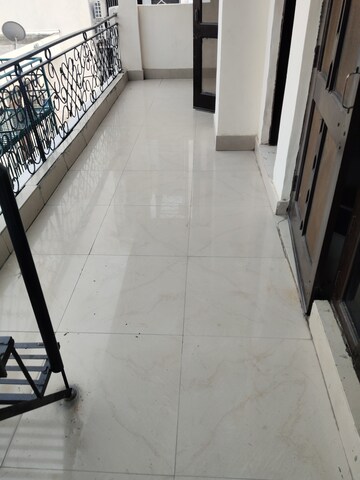 Balcony in 2 BHK Builder Floor at Sector 56 – for Rent