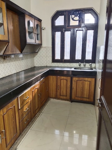 Kitchen in 2 BHK Builder Floor at Sector 56 – for Rent