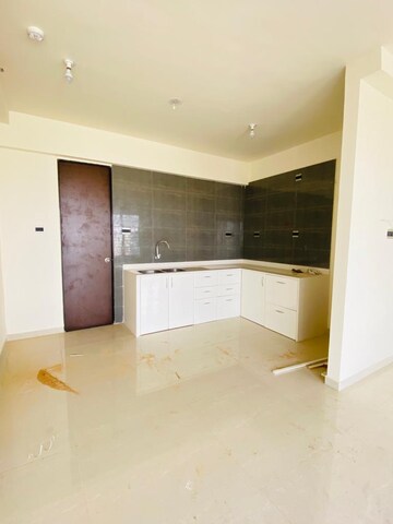 Room in 3 BHK Apartment at Pharande Puneville, Punawale – for Rent