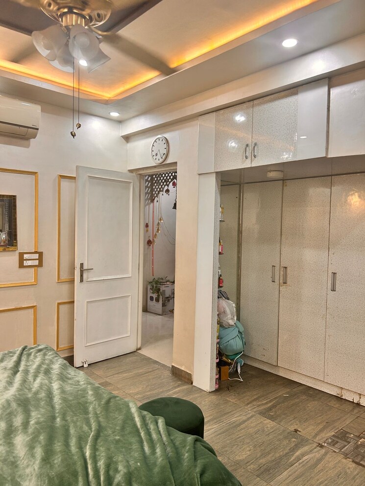 Living Room, gaur-city-1st-avenue 4 Bedroom 1855 Sq.Ft. Apartment In Sector 4 Greater Noida Greater Noida 8970362