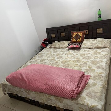 Bedroom in  Pg at Vineet Khand – for Rent