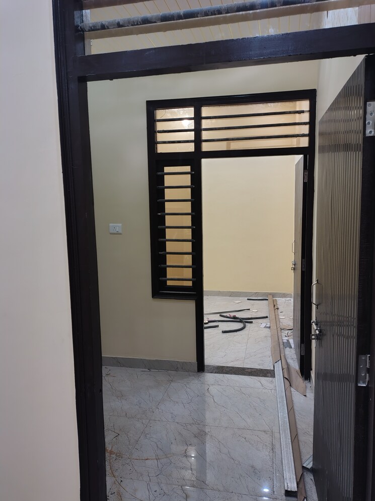 Room, dabua colony 2 Bedroom 62 Sq.Yd. Independent House In Dabua Colony Faridabad 8970350