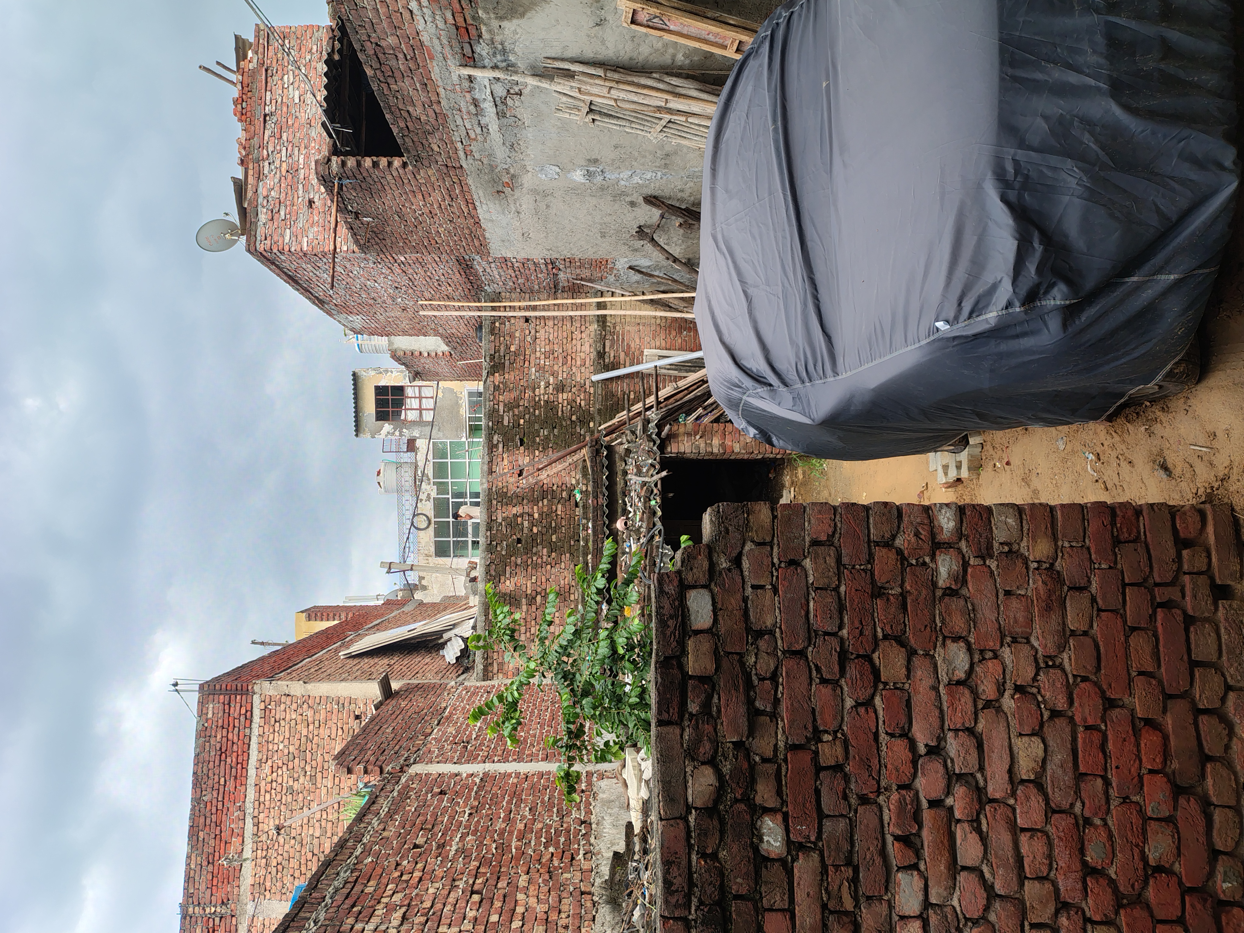 Plot For Sale in Jiwan Colony