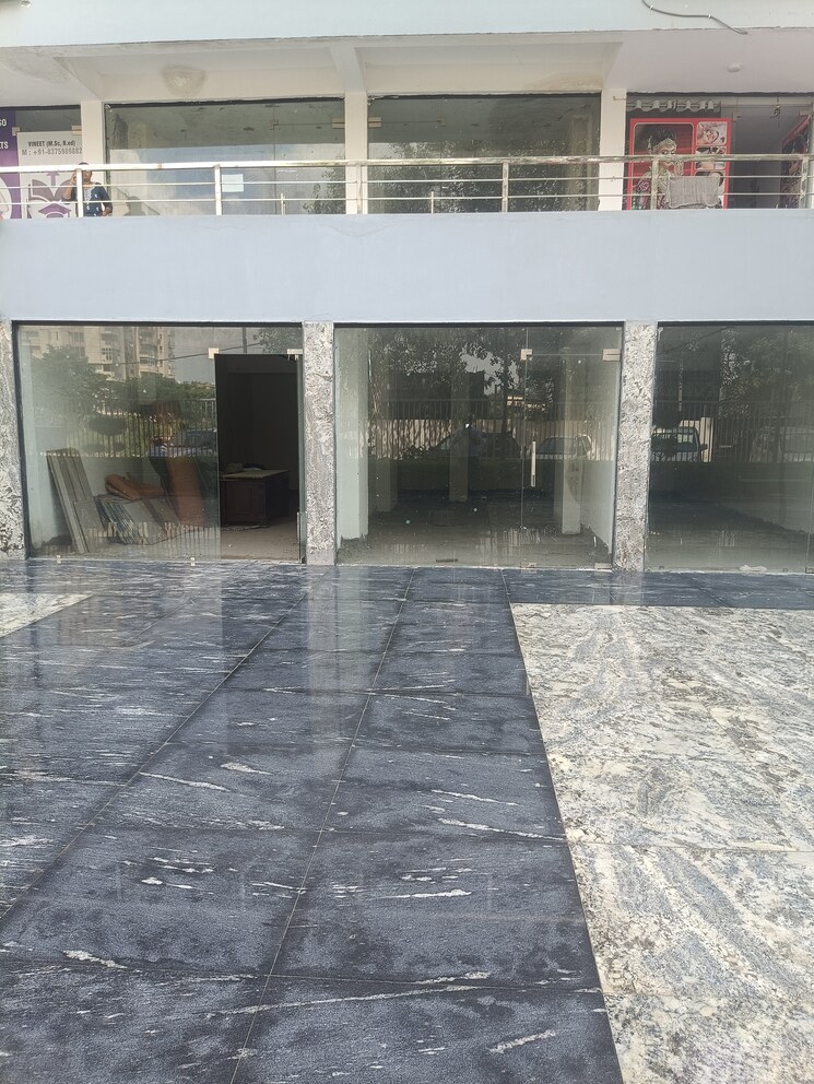  Parking, sarvome-shree-homes Commercial Shop 485 Sq.Ft. In Sector 45 Faridabad 8970391