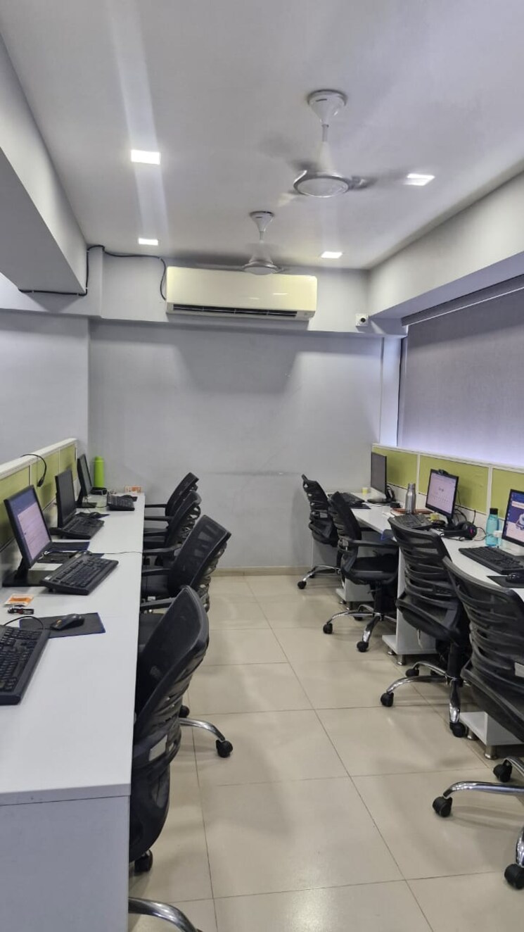 Team Area, shivalik-satyamev Commercial Office Space 1662 Sq.Ft. In Bopal Ahmedabad 8970422