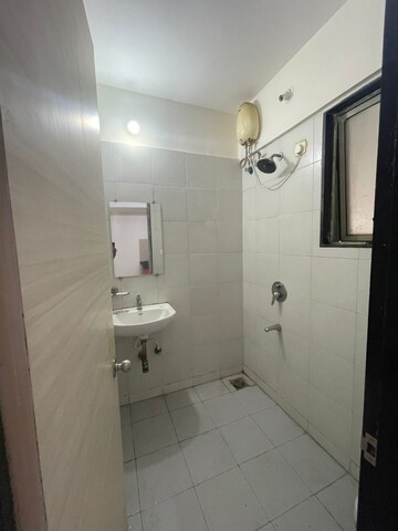 Bathroom in 1 BHK Apartment at Shreeniwas Tower, Lower Parel – for Rent