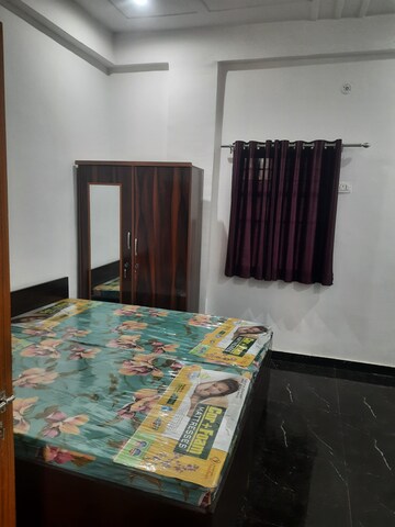 Furnished Amenities in  Pg at Sector 63a – for Rent