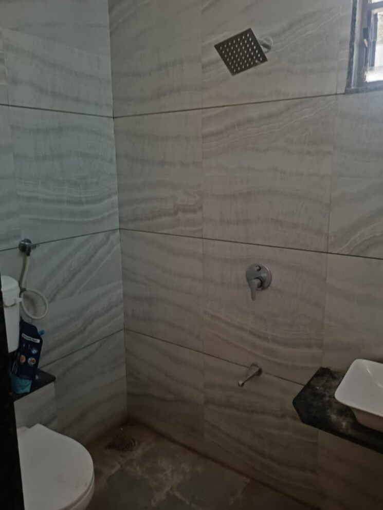 Bathroom, zundal 2 Bedroom 876 Sq.Ft. Apartment In Zundal Ahmedabad 8970471
