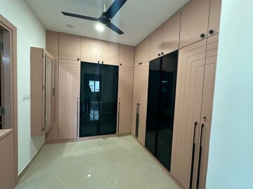 Room in 4 BHK Apartment at Prestige High Fields, Gachibowli – for Rent