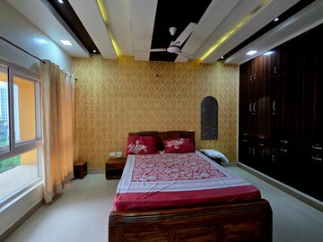 Bedroom in 3 BHK Apartment at Parsvnath Planet, Gomti Nagar – for Rent