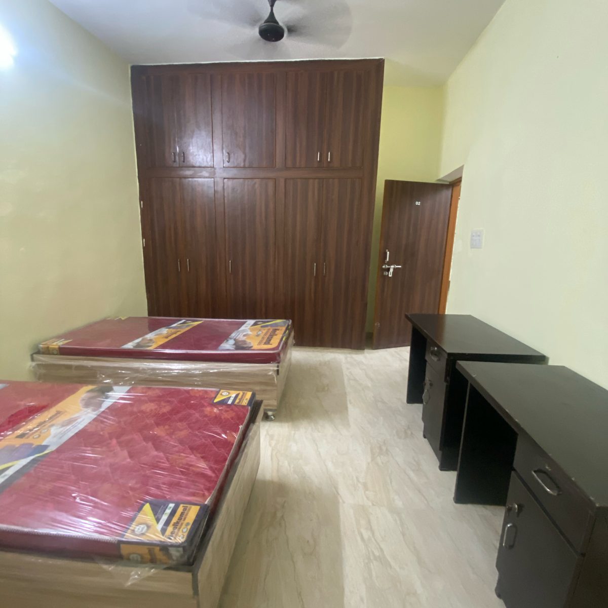 Pg For Rent in Priya Girls Hostel