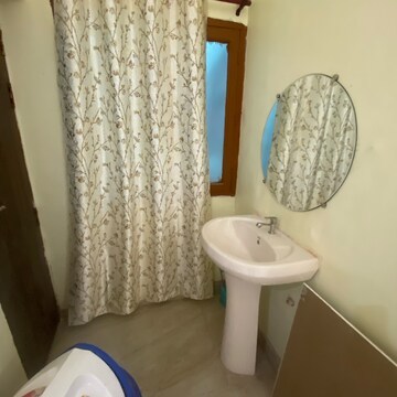 Bathroom in  Pg at Vineet Khand – for Rent