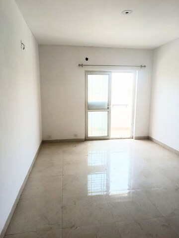 Building Lobby in 4 BHK Builder Floor at BPTP Parkland, Sector 75 – for Rent
