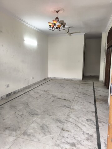 Room in 3 BHK Builder Floor at Lajpat Nagar Iii – for Rent