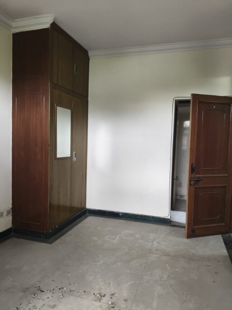 Room, lajpat nagar iii 3 Bedroom 1800 Sq.Ft. Builder Floor In Lajpat Nagar Iii Delhi 8970535