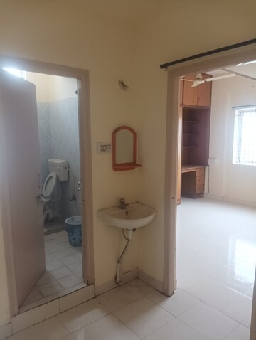 Attached Bathroom in 2 BHK Apartment at Btm Layout – for Rent