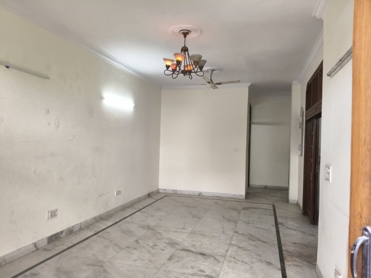 Room, lajpat nagar iii 3 Bedroom 1800 Sq.Ft. Builder Floor In Lajpat Nagar Iii Delhi 8970535