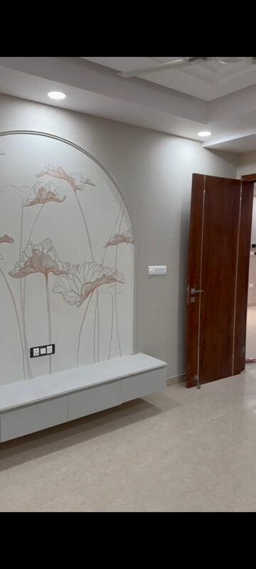 Furnished Amenities in 3 BHK Builder Floor at TDI The Retreat, Sector 89 – for Sale