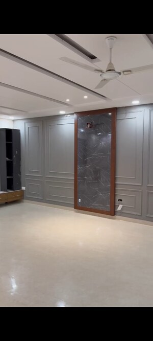 Building Lobby in 3 BHK Builder Floor at TDI The Retreat, Sector 89 – for Sale