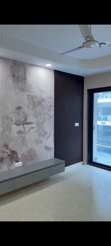 Room in 3 BHK Builder Floor at TDI The Retreat, Sector 89 – for Sale