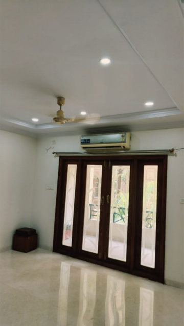 Furnished Amenities in 4 BHK Apartment at Aditya Windsor, Hi Tech City – for Rent