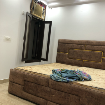 Bedroom in 3 BHK Apartment at Palm Residency Chhatarpur, Rajpur Khurd Extension – for Rent