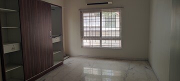 Room in 4 BHK Apartment at Banjara Hills – for Rent